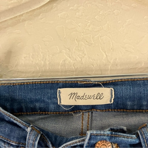 Madewell Cali Demi-Boot Jeans in Bronson Wash: Button Front Edition - Picture 9 of 11